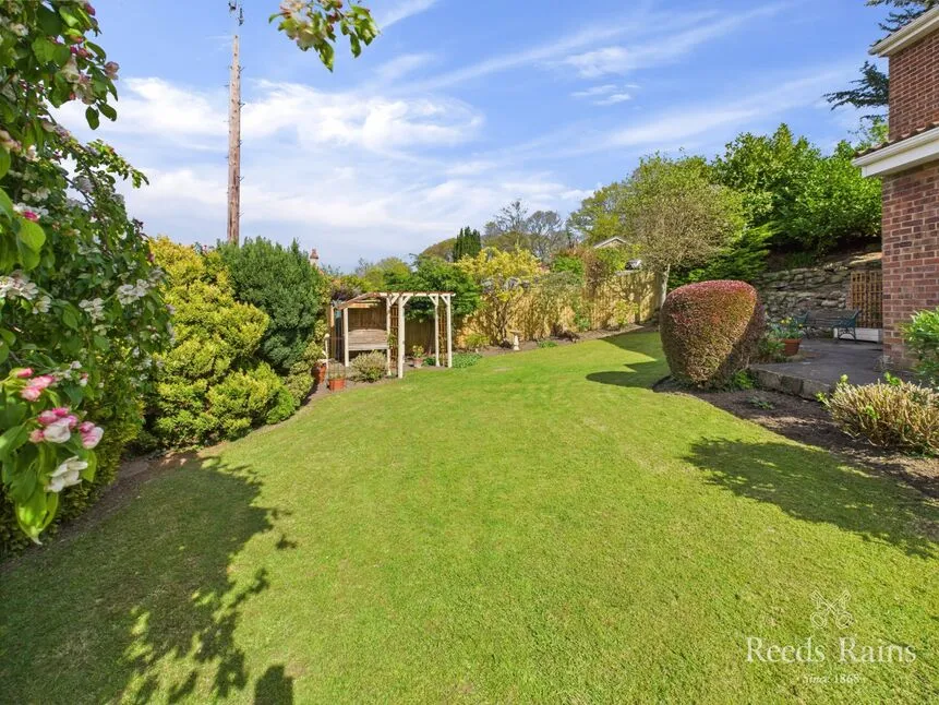 Sneaton Lane, Ruswarp, North Yorkshire, YO22, photo 6