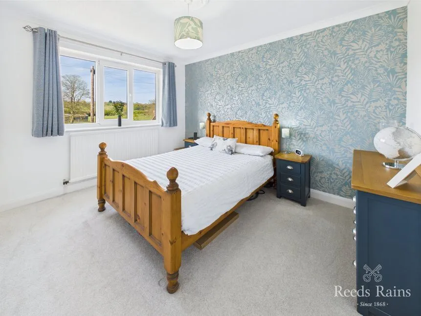 Sneaton Lane, Ruswarp, North Yorkshire, YO22, photo 8