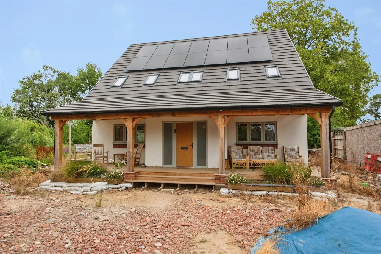 3 bed house for sale — Manor Street, Ruskington, Sleaford