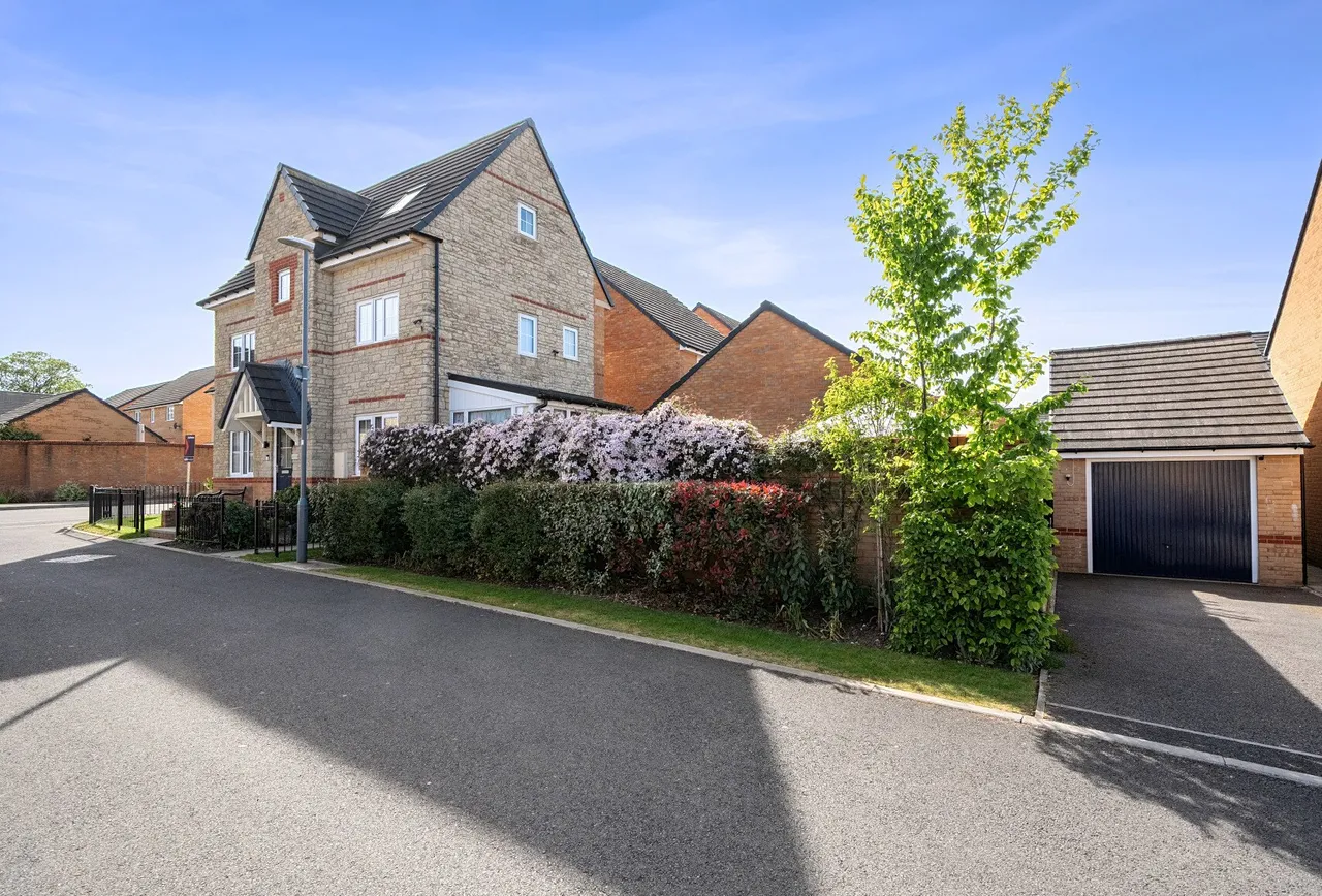 Blackdown Way, Somerset, Midsomer Norton, BA3 4GA, photo 26