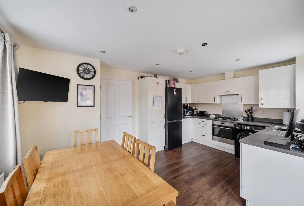 Blackdown Way, Somerset, Midsomer Norton, BA3 4GA, photo 4