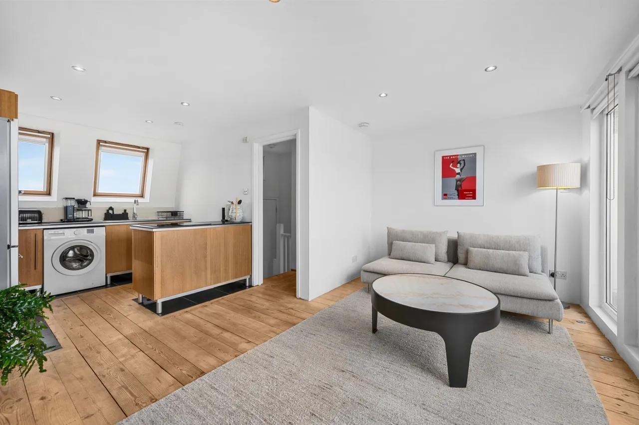 Caedmon Road, Islington, N7, photo 3