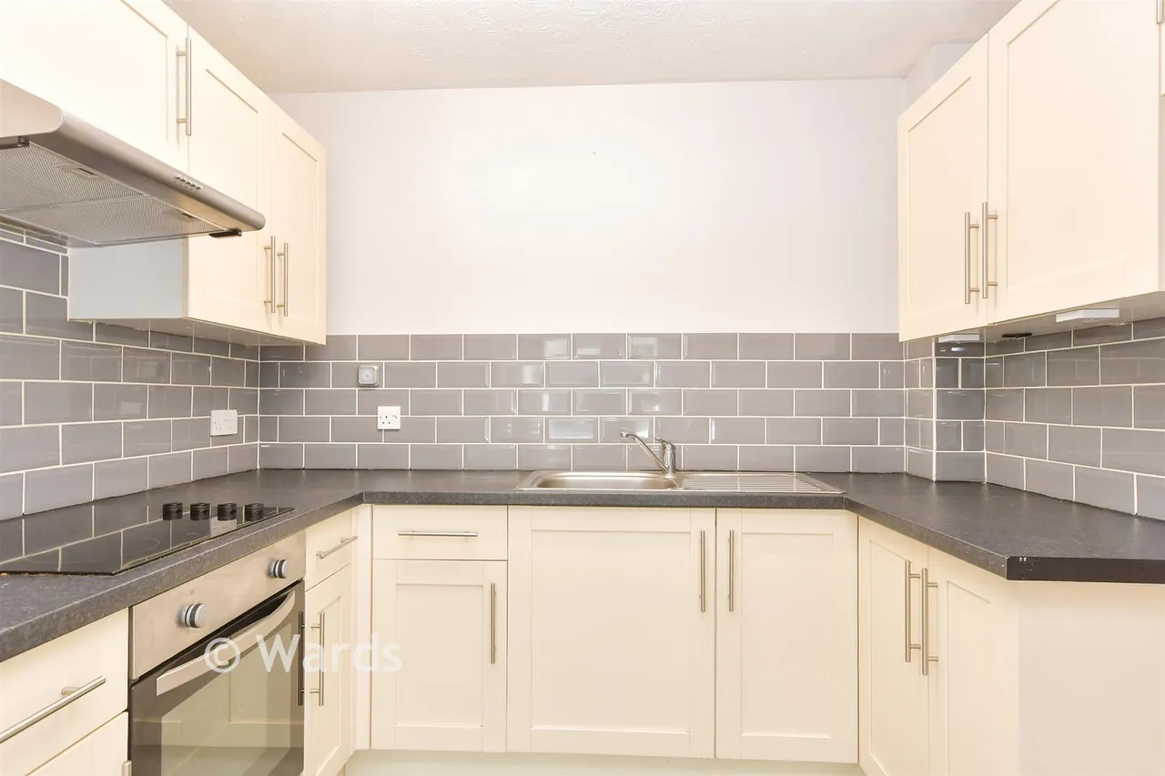 Mayplace Road East, Bexleyheath, DA7, photo 7