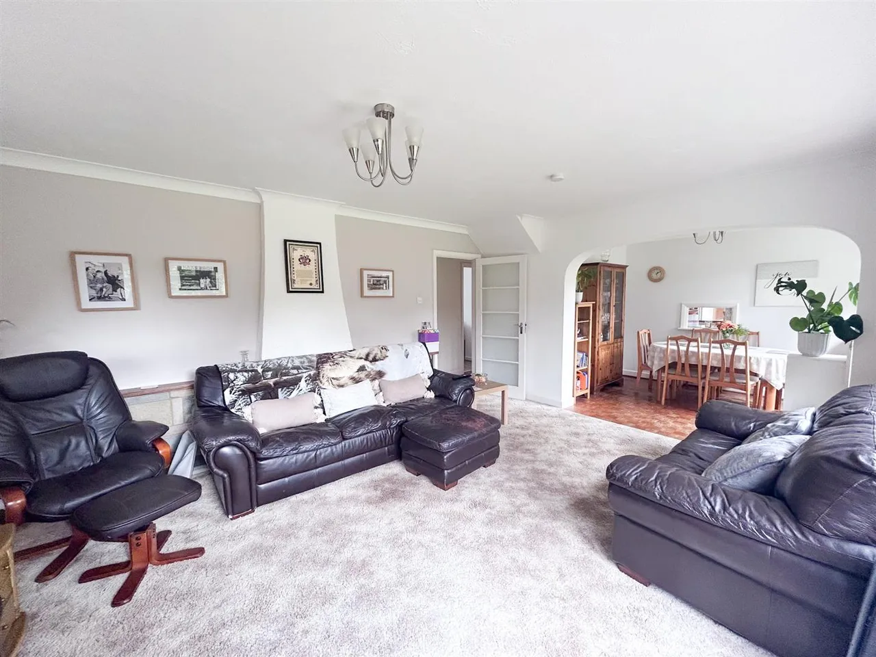 Summer Hill Road, Bexhill, TN39 4LN, photo 2