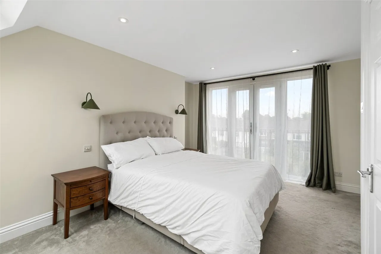Hatherop Road, Hampton, TW12 2RH, photo 6