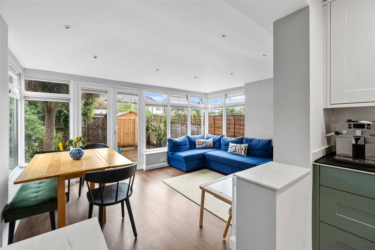 Hatherop Road, Hampton, TW12 2RH, photo 3