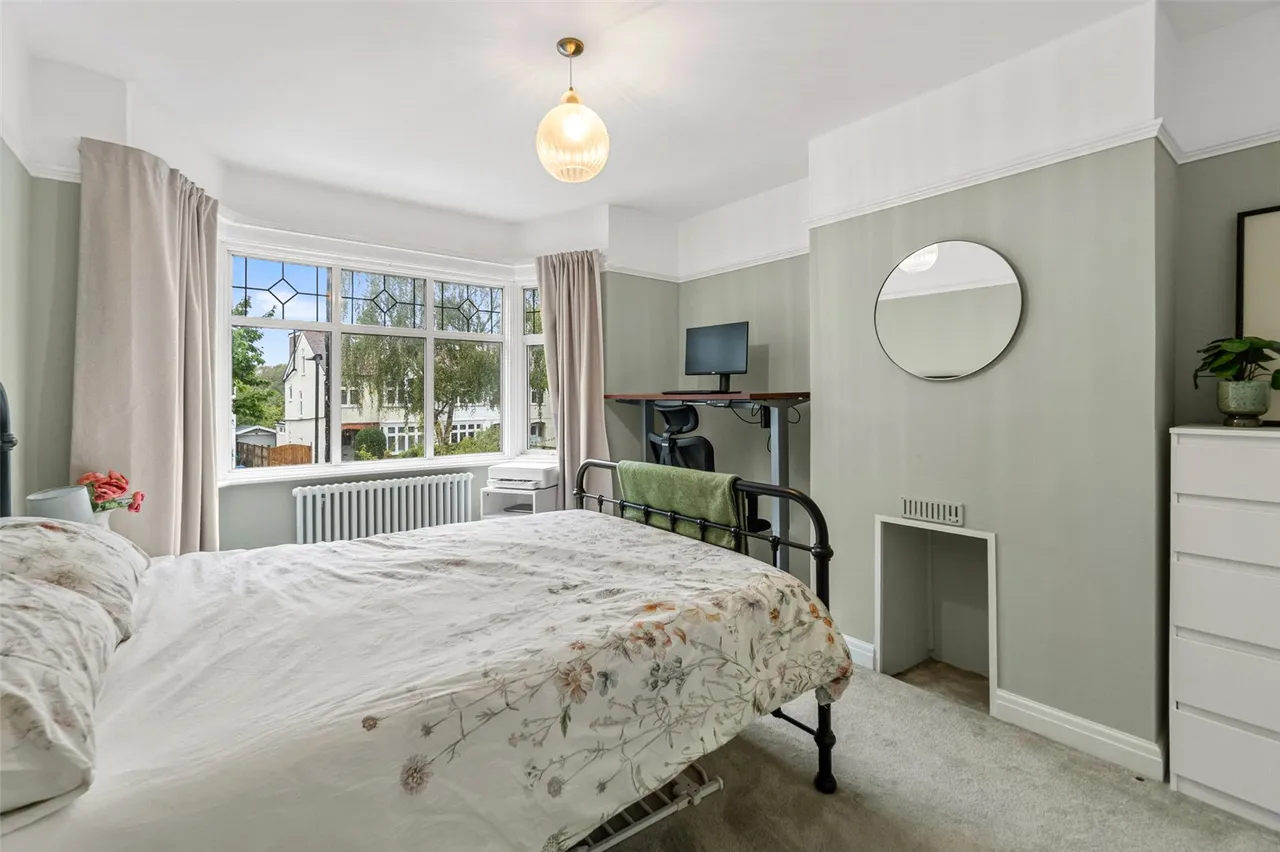 Hatherop Road, Hampton, TW12 2RH, photo 9