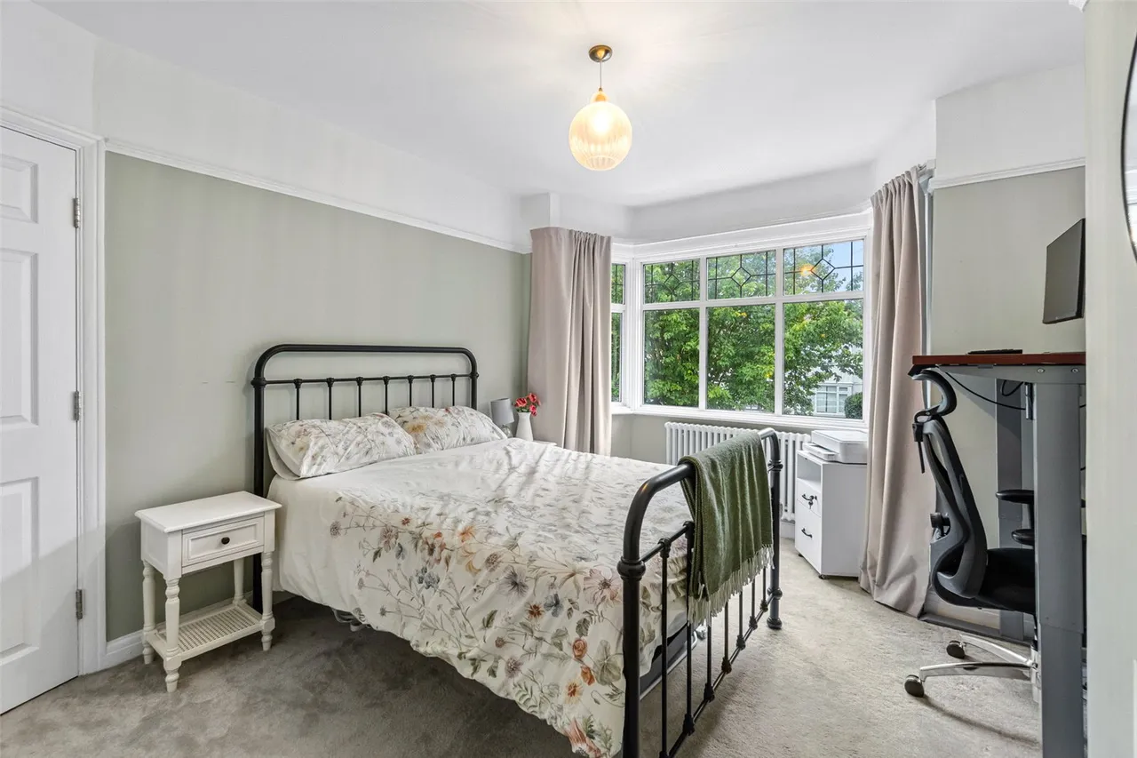 Hatherop Road, Hampton, TW12 2RH, photo 7