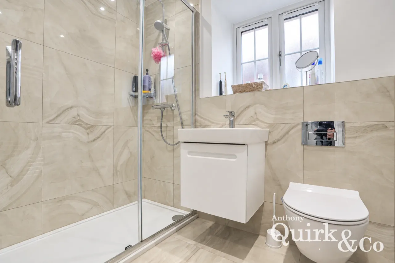 St. Josephs Close, Canvey Island, SS8, photo 16