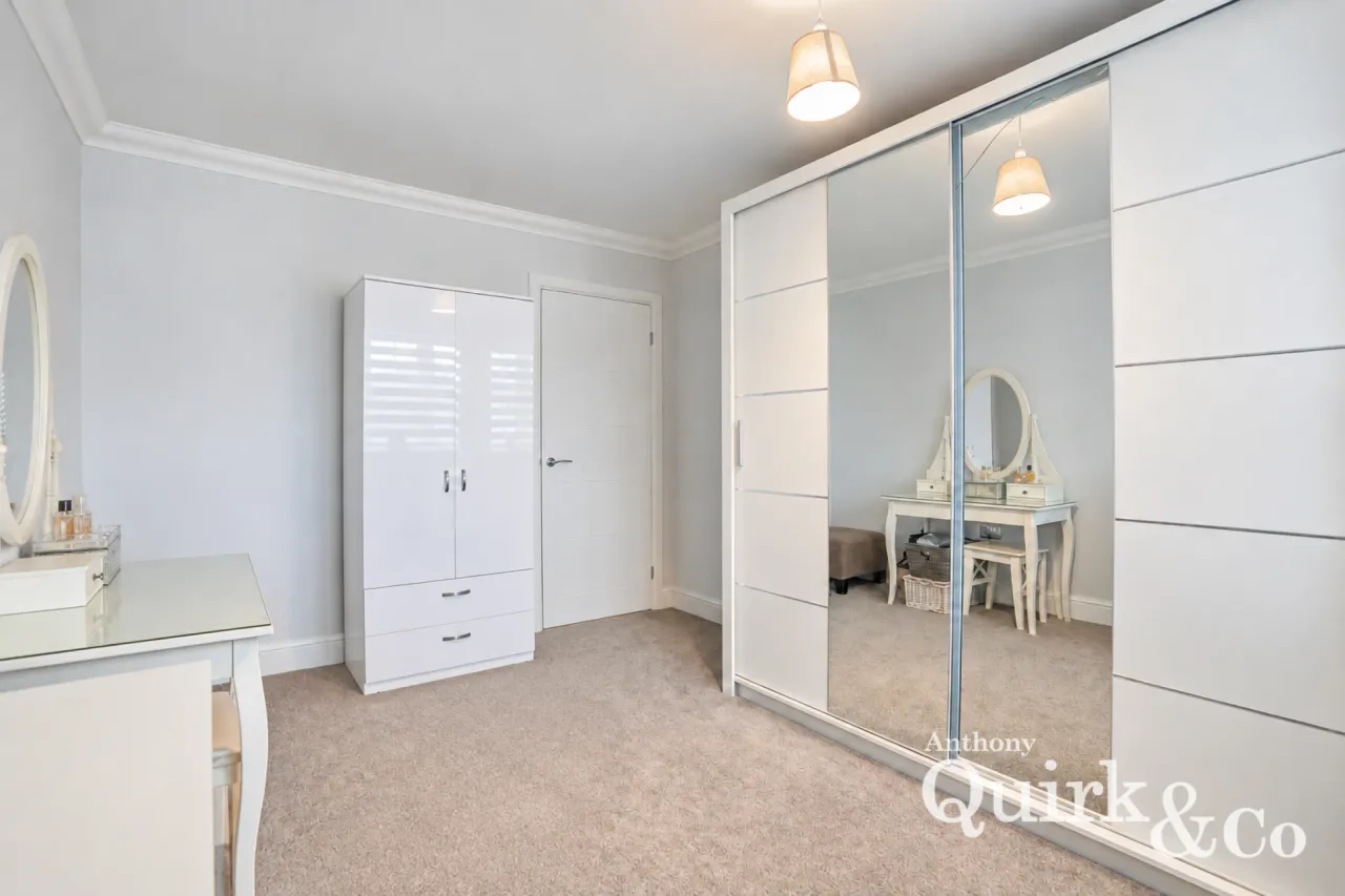 St. Josephs Close, Canvey Island, SS8, photo 23