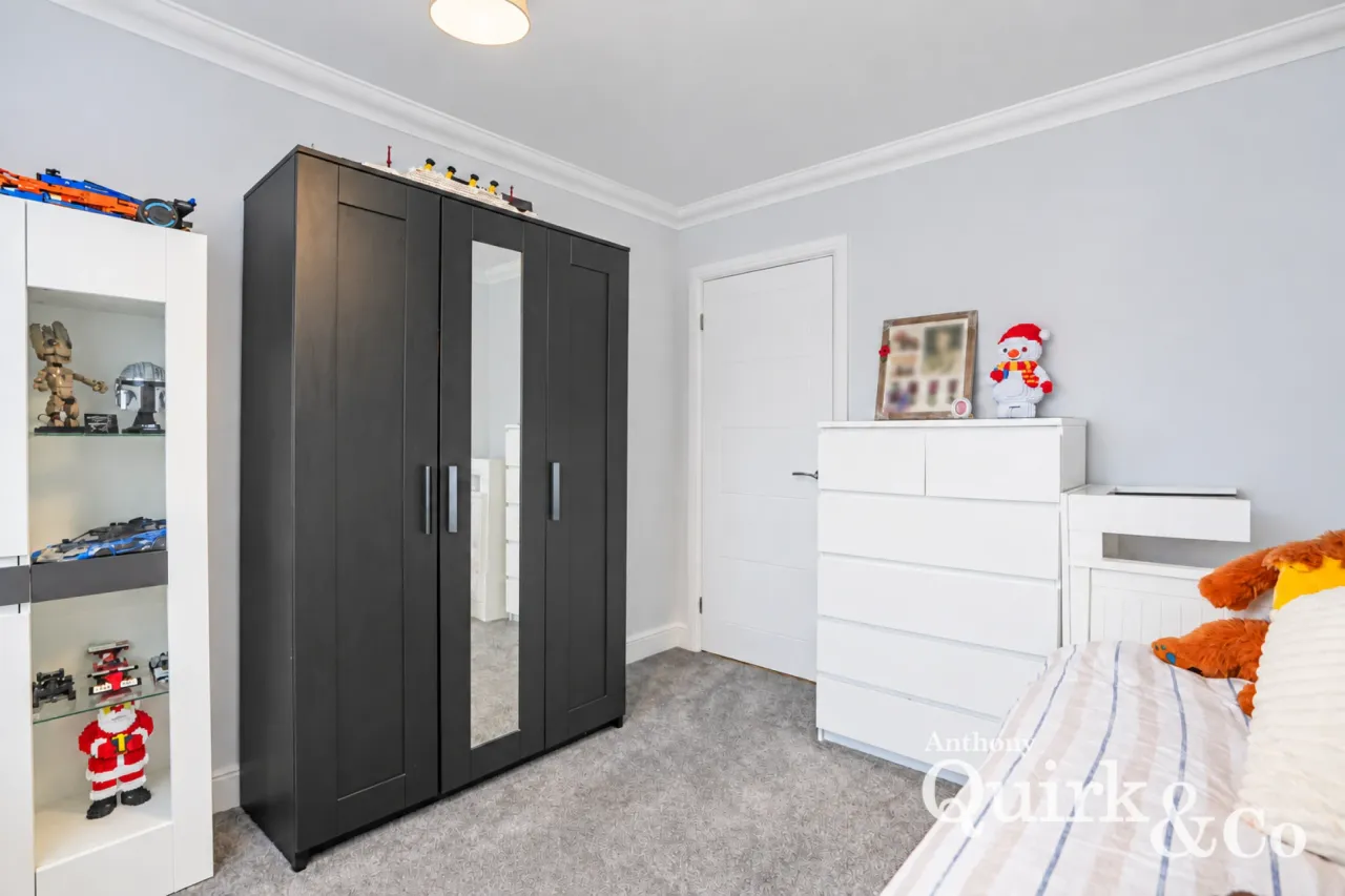 St. Josephs Close, Canvey Island, SS8, photo 18