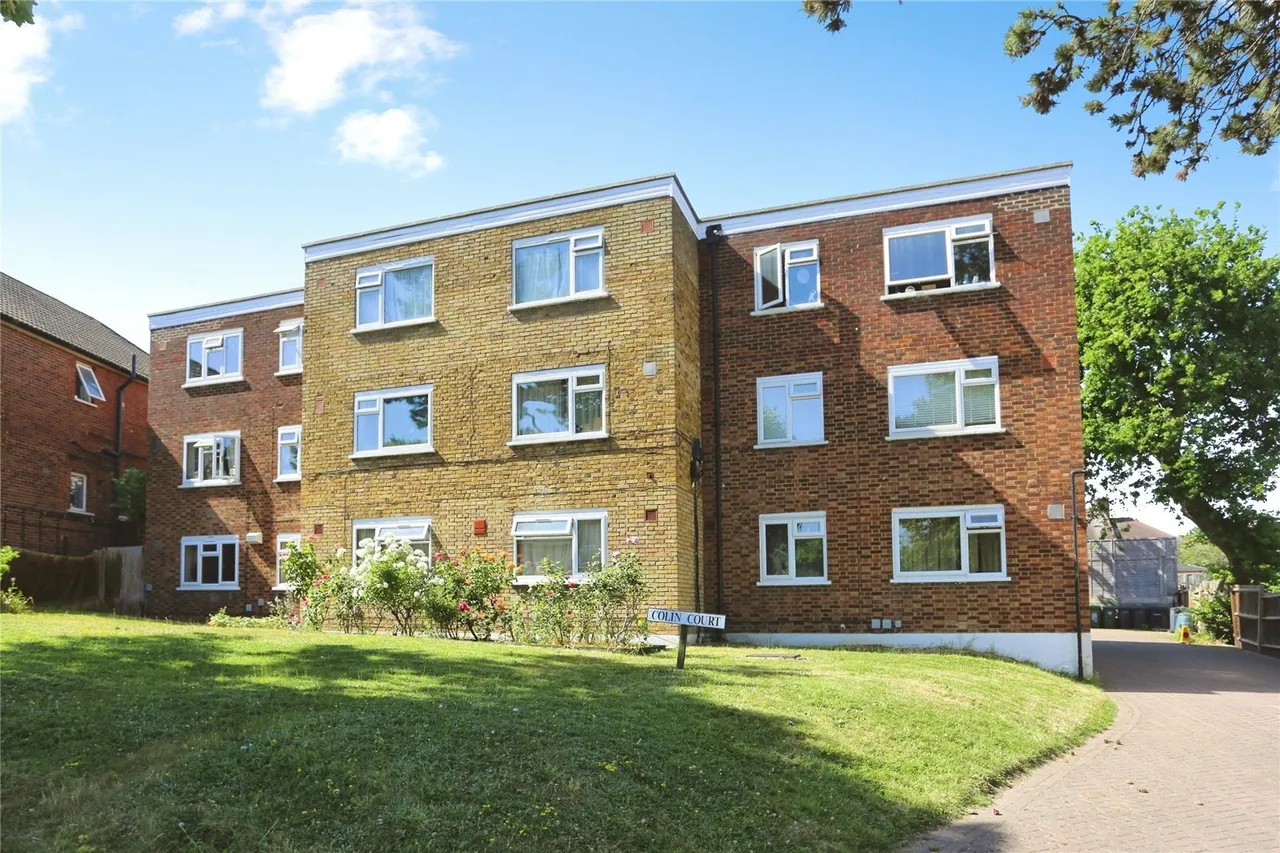 Ravensbourne Park Crescent, London, SE6, photo 13