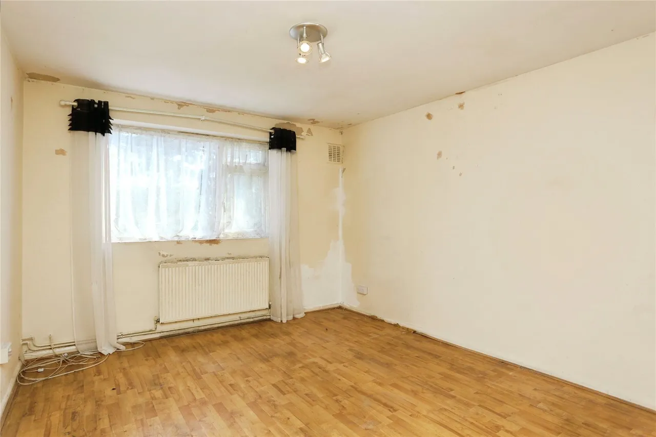 Ravensbourne Park Crescent, London, SE6, photo 8