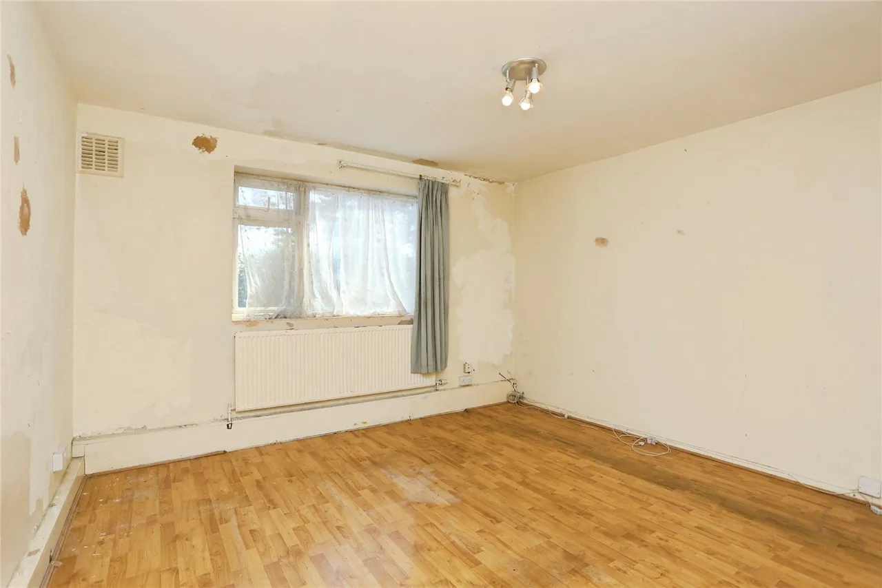 Ravensbourne Park Crescent, London, SE6, photo 7