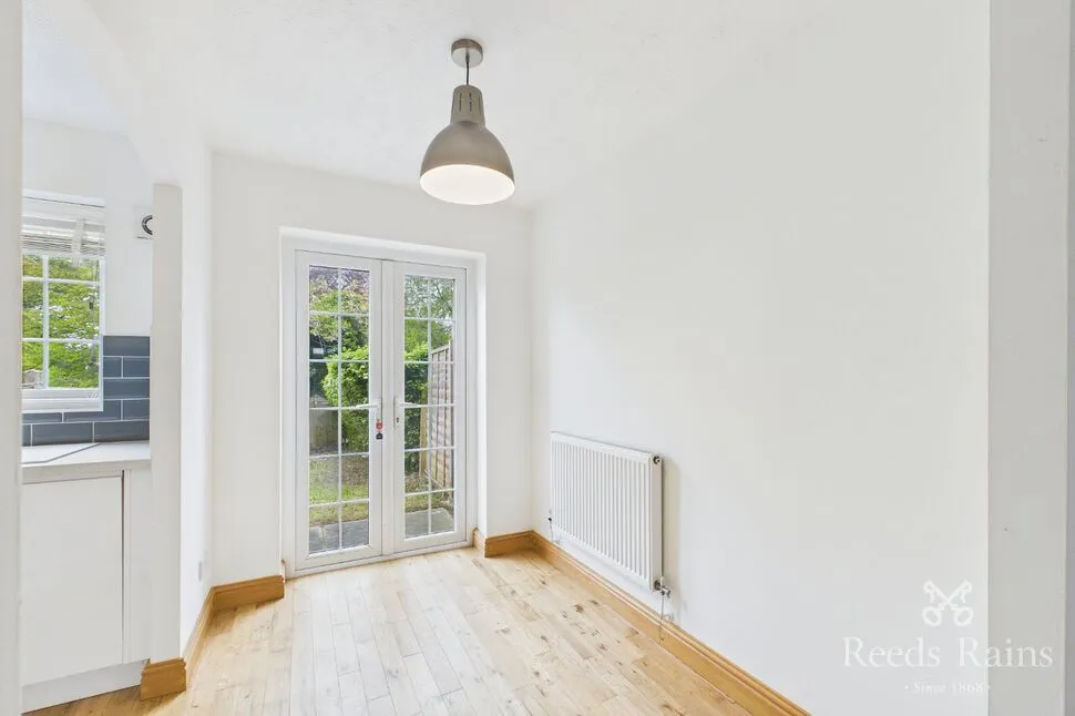 Mead Grove, Leeds, West Yorkshire, LS15, photo 2
