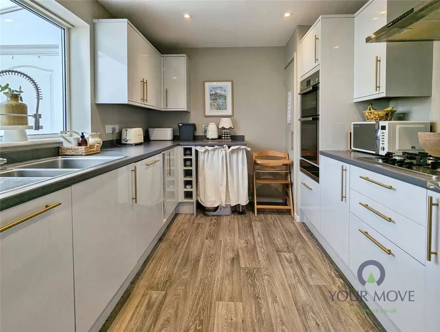 Fraser Avenue, Eastbourne, East Sussex, BN23, photo 4