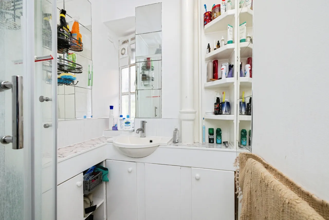 Portpool Lane, London, EC1N, photo 15