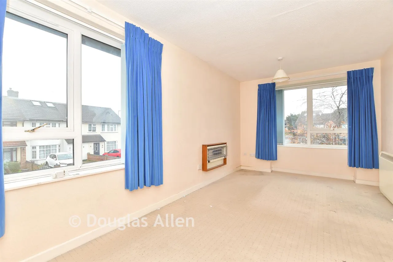 Mungo Park Road, Rainham, RM13, photo 4
