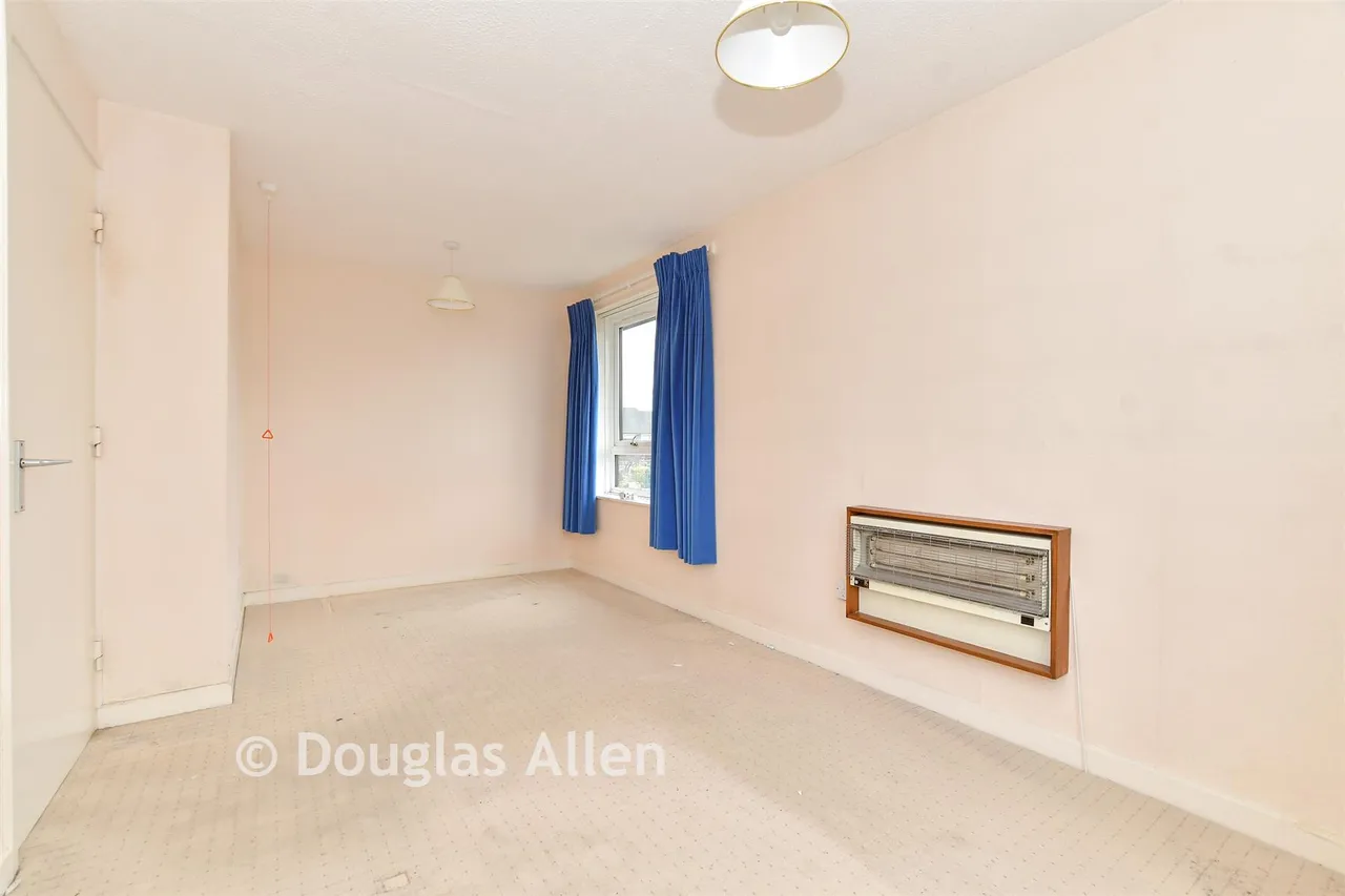 Mungo Park Road, Rainham, RM13, photo 5