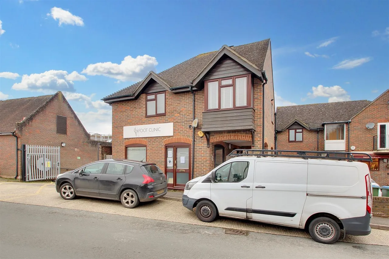 Brick Lane, High Street, Henfield, photo 11