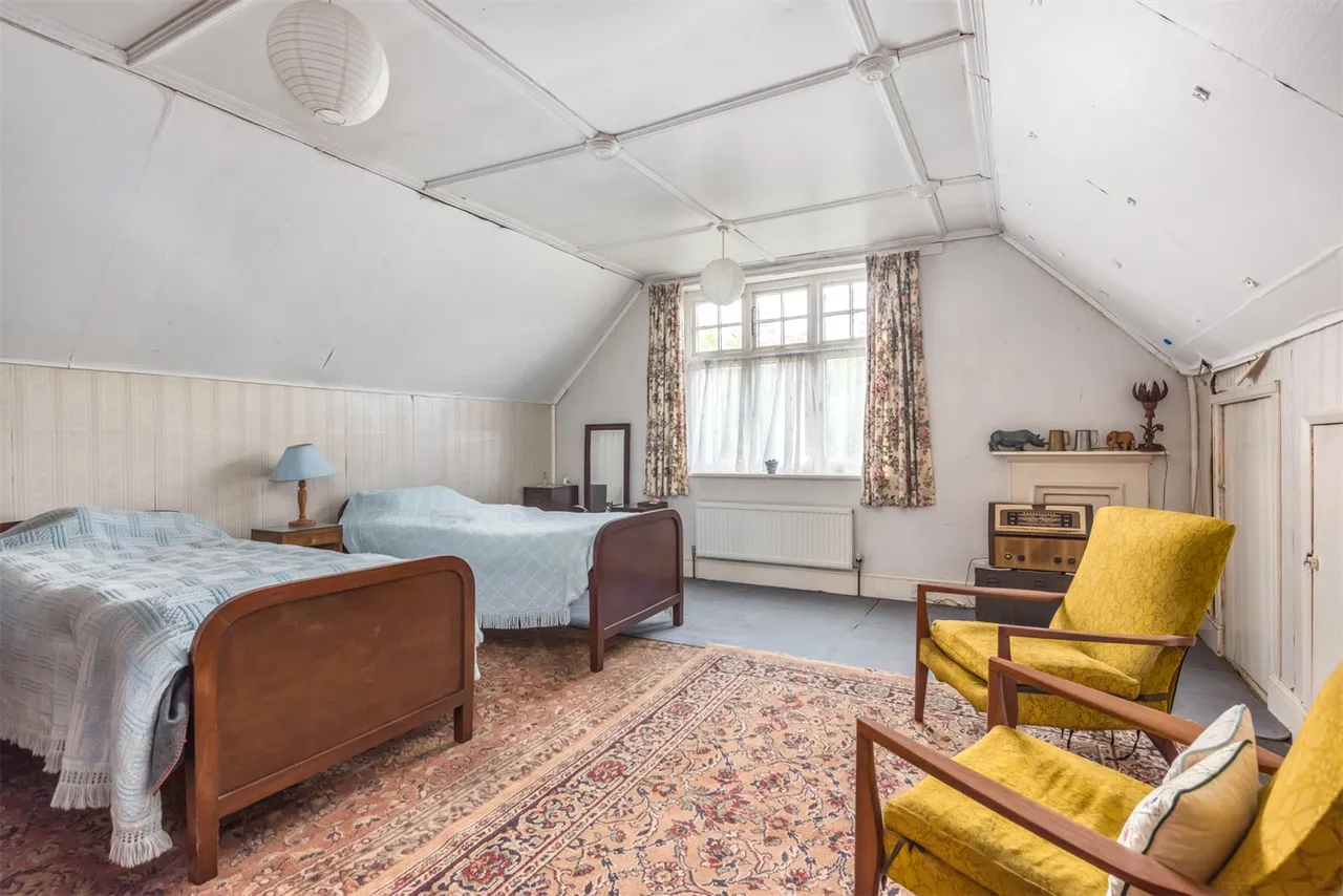 Coleford Bridge Road, Mytchett, Camberley, Surrey, GU16 6DH, photo 12