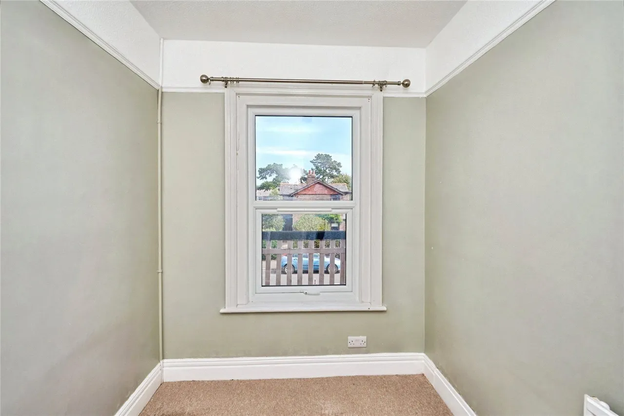 High Park Road, Ryde, PO33, photo 17