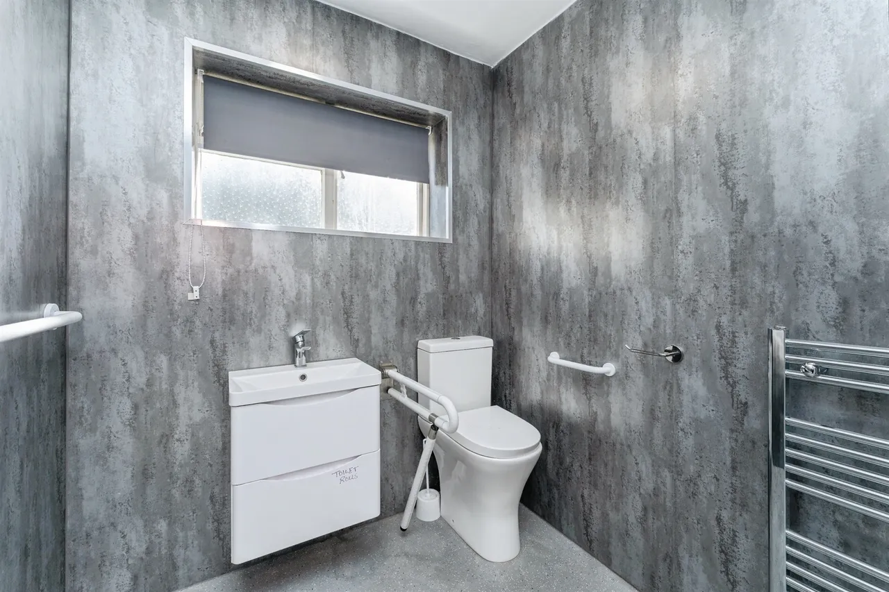 Chatsworth Drive, Chester, CH2, photo 15