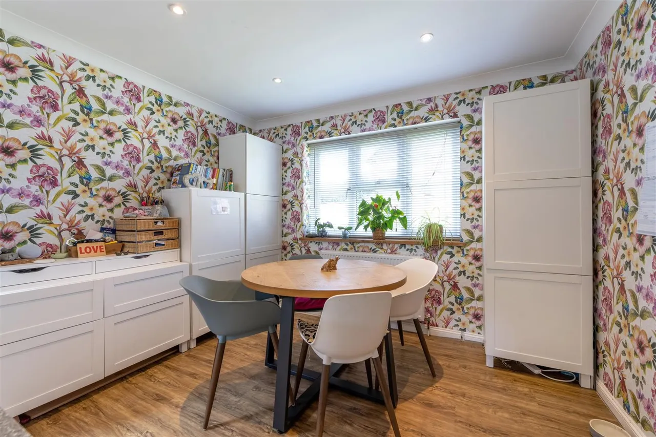 Selwood Close, Sturminster Newton DT10 1PE, photo 5
