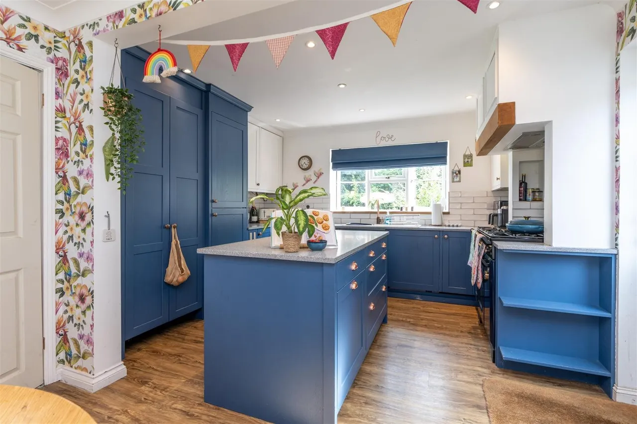 Selwood Close, Sturminster Newton DT10 1PE, photo 6