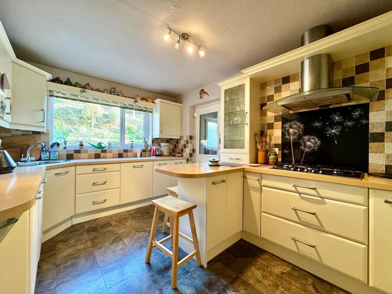 Gorse Farm Estate, Llandrindod Wells, Powys, LD1 5SH, photo 10