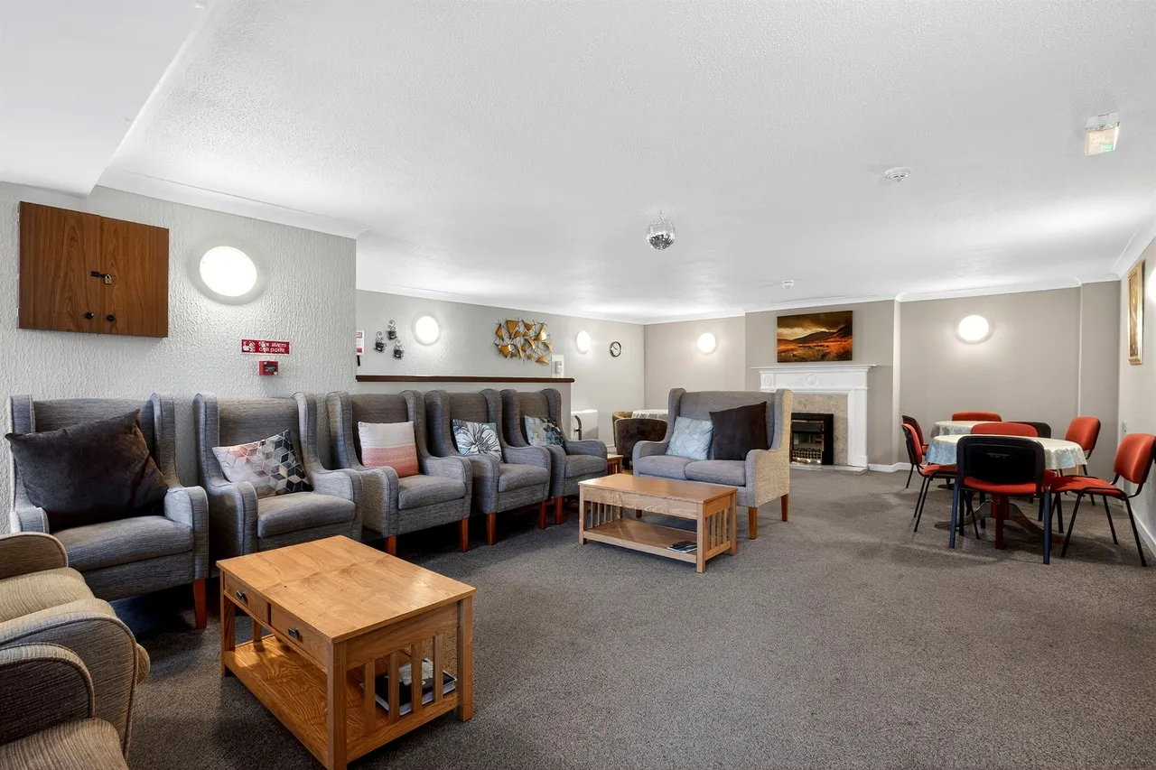 Springfield Court, Bishopbriggs, G64, photo 17