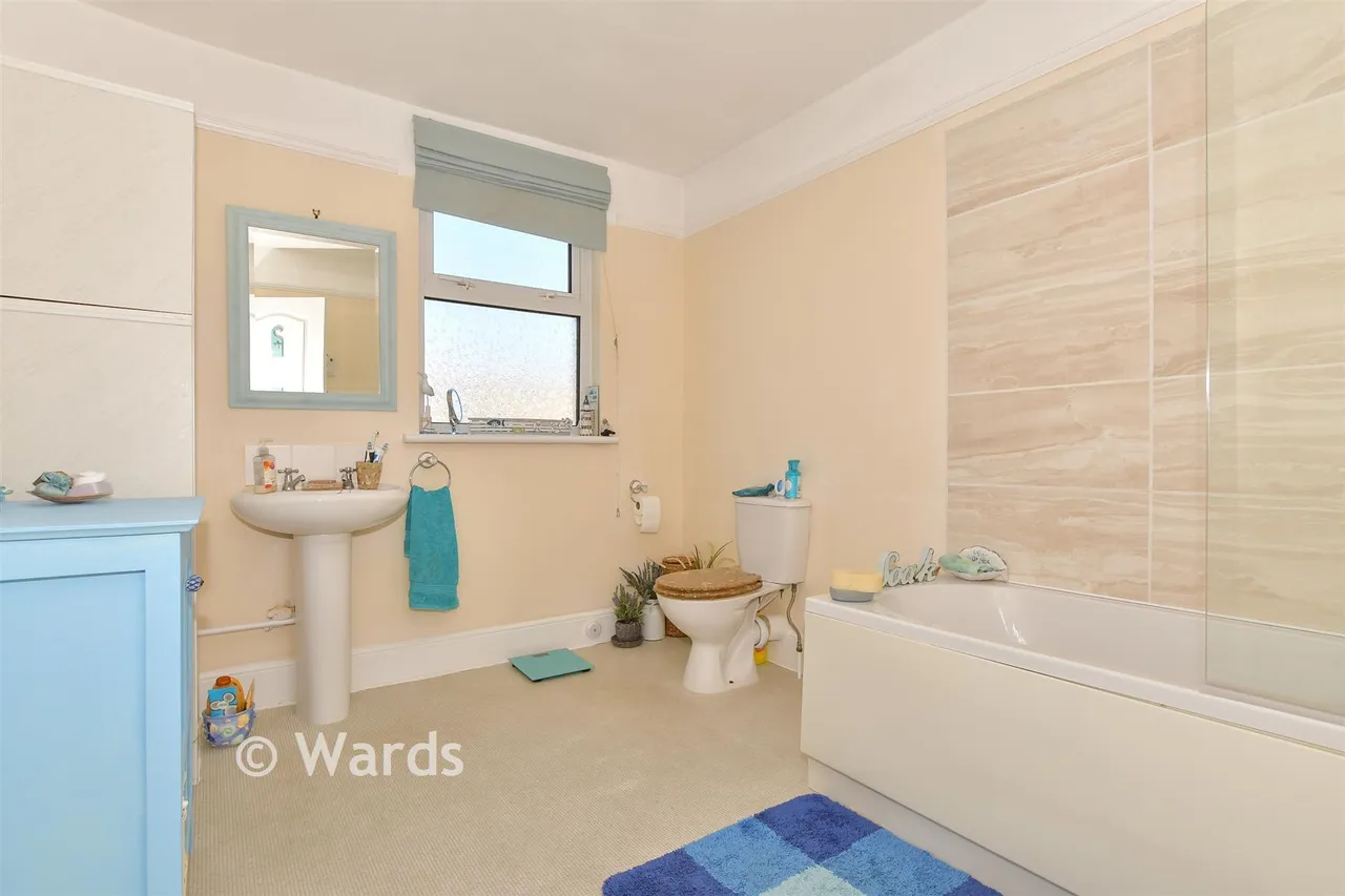 Wellesley Road, Sheerness, ME12, photo 9