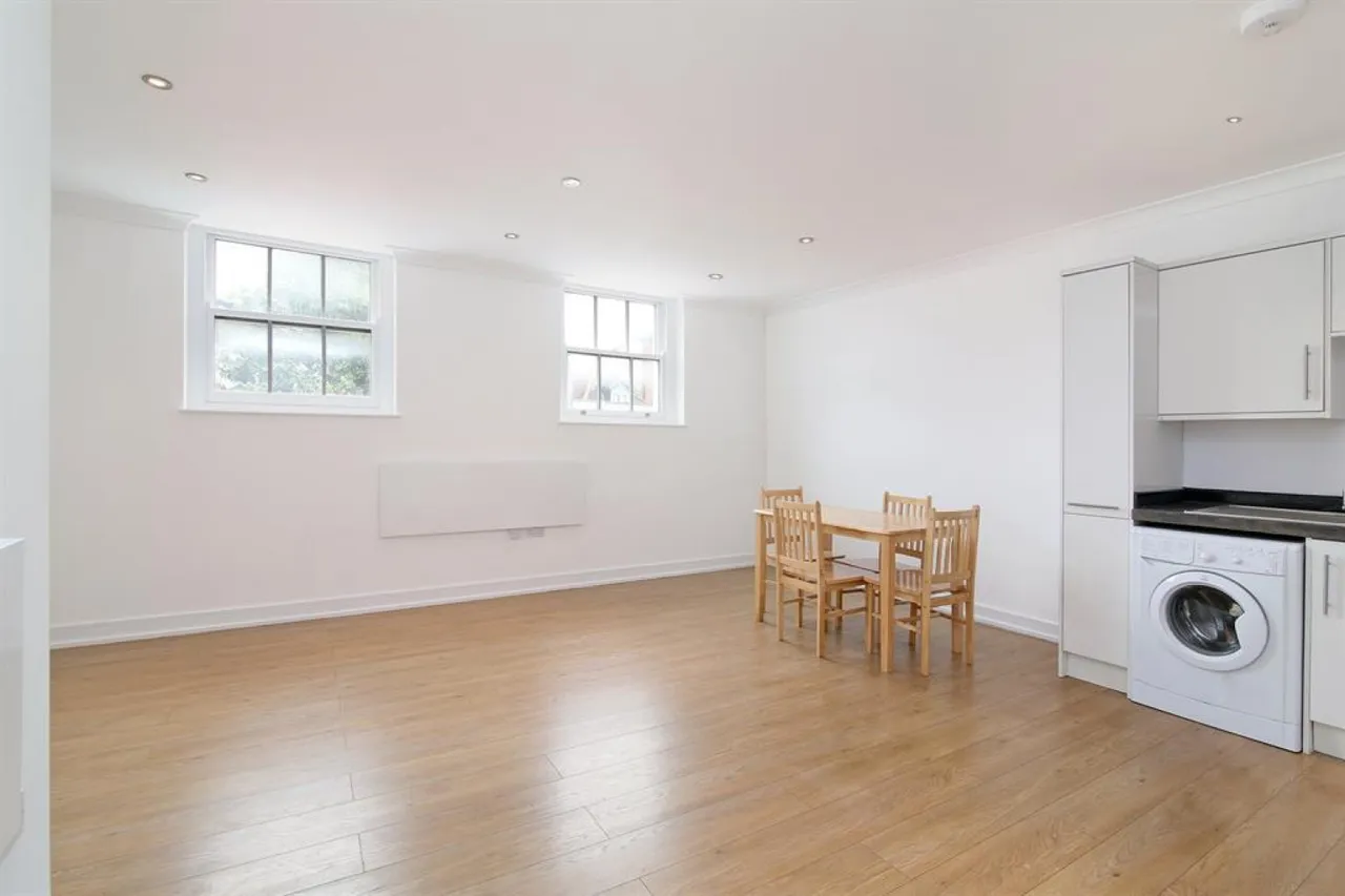 Denmark Hill, London, SE5, photo 3