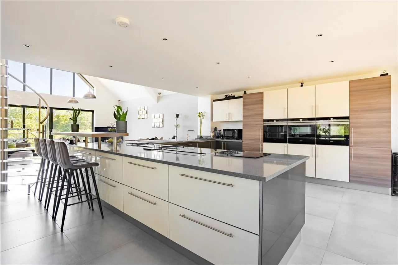 Langmead Drive, Bideford, EX39, photo 7