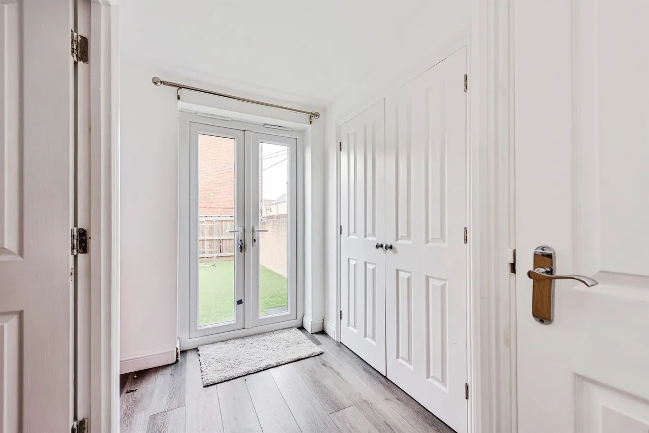 Fitkin Court, Swindon, SN25, photo 3