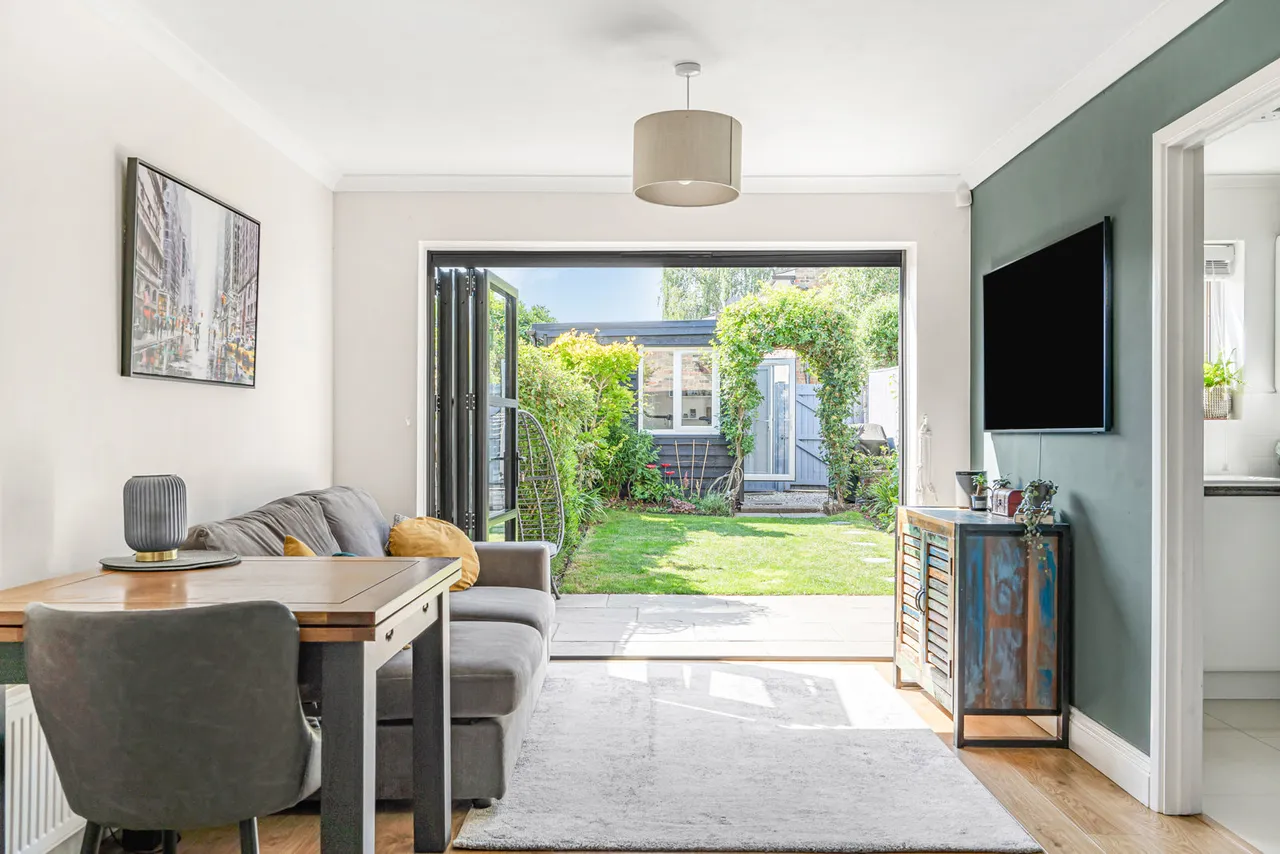 Larkfield, Cobham, KT11, photo 4