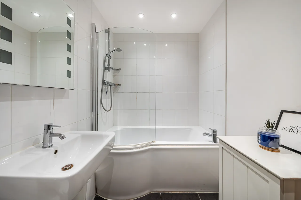 Welmar Mews, London, SW4, photo 6