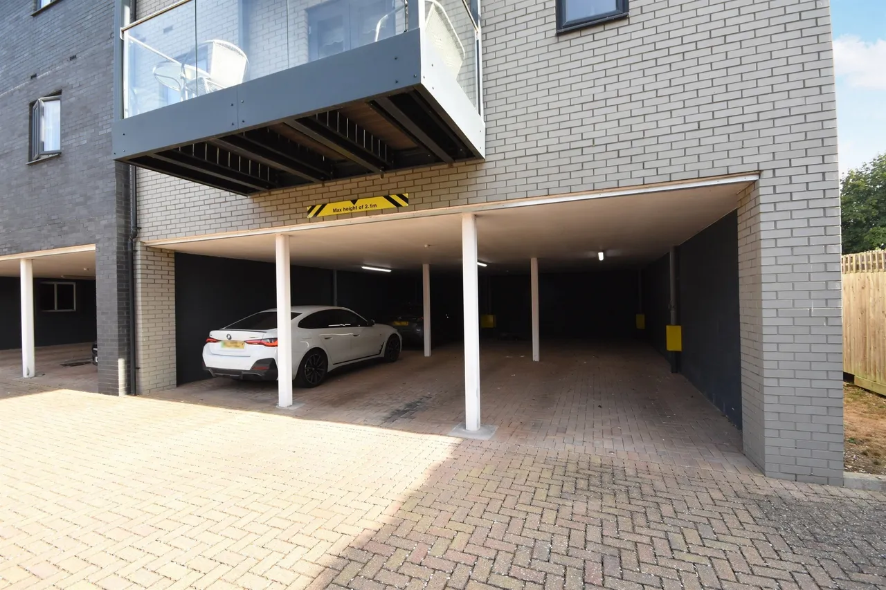 Florence Close, Great Warley, CM13, photo 12