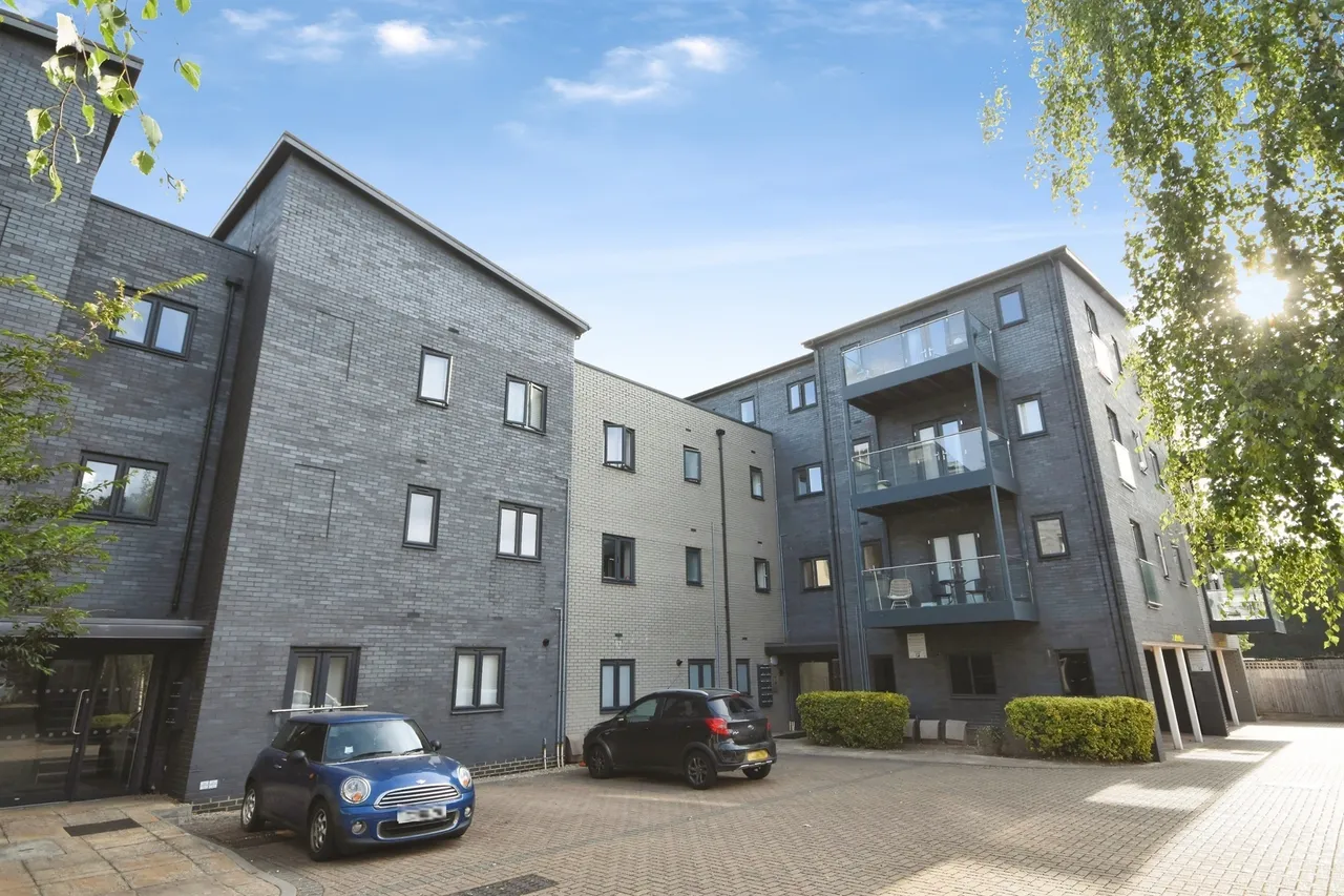 Florence Close, Great Warley, CM13, photo 3