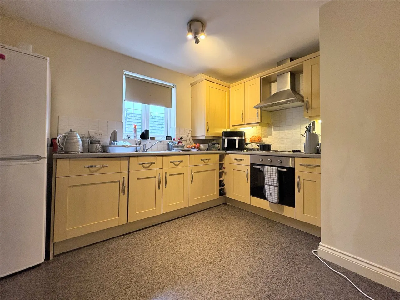 Acanthus Court, Cirencester, GL7, photo 4