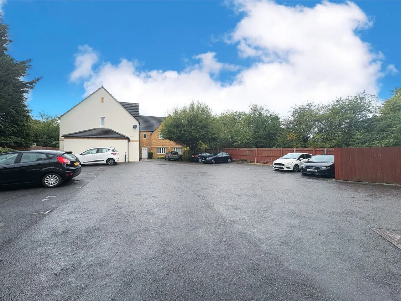 Acanthus Court, Cirencester, GL7, photo 10