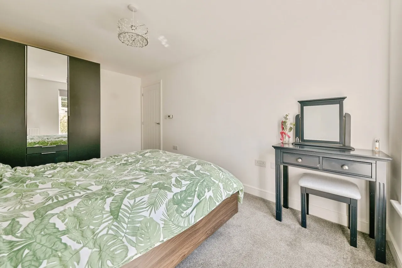 Porthcawl Close, Stevenage, Hertfordshire, SG1, photo 9