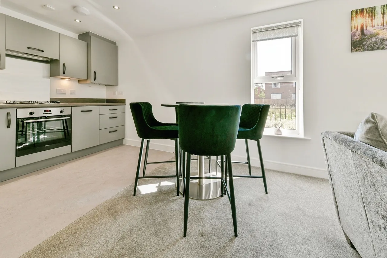 Porthcawl Close, Stevenage, Hertfordshire, SG1, photo 6