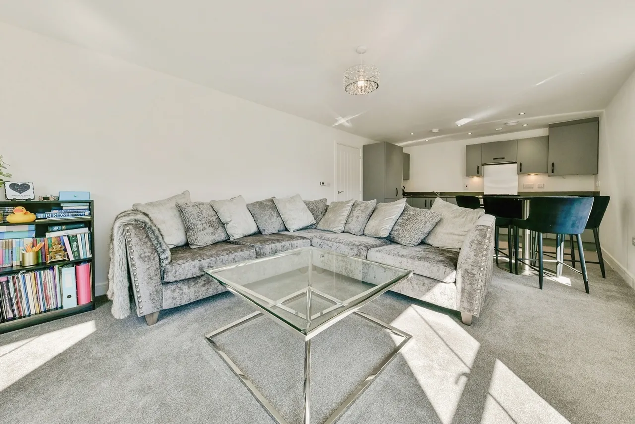 Porthcawl Close, Stevenage, Hertfordshire, SG1, photo 4
