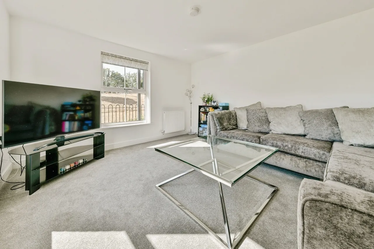 Porthcawl Close, Stevenage, Hertfordshire, SG1, photo 2