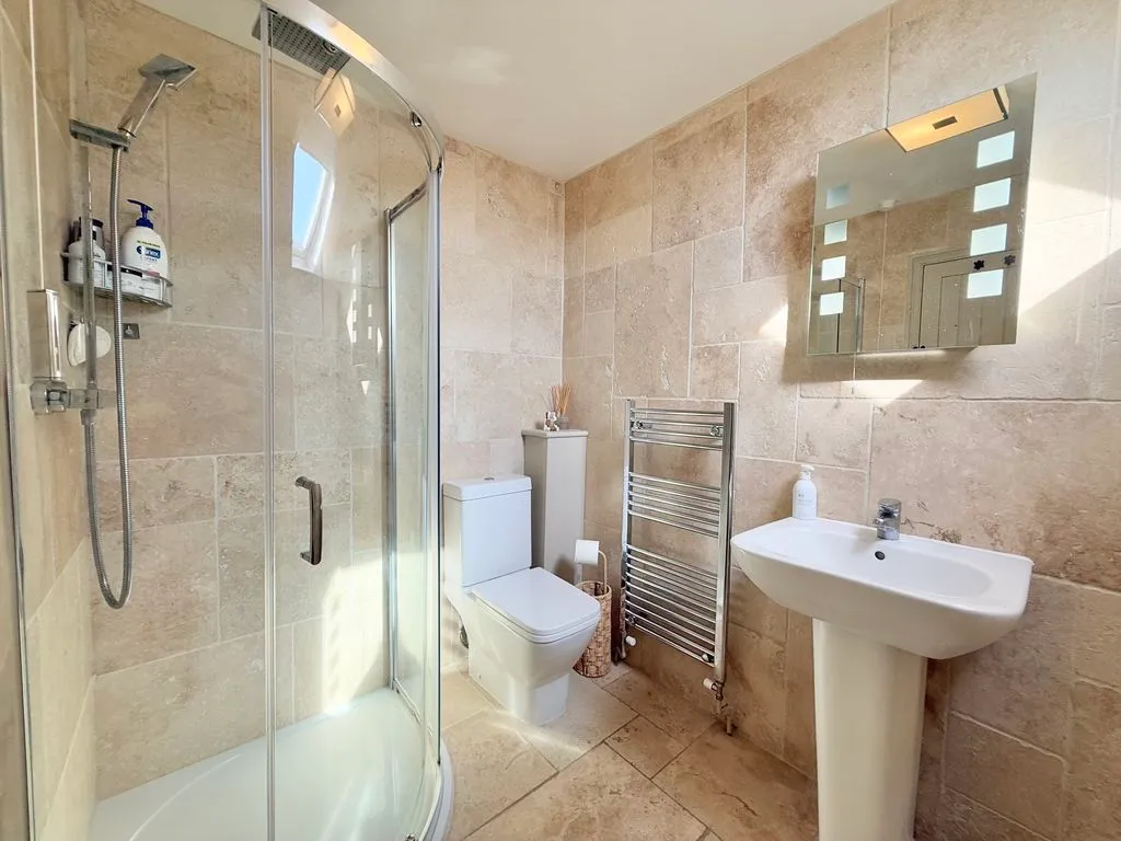 Cublington Road, Aston Abbotts, HP22, photo 7