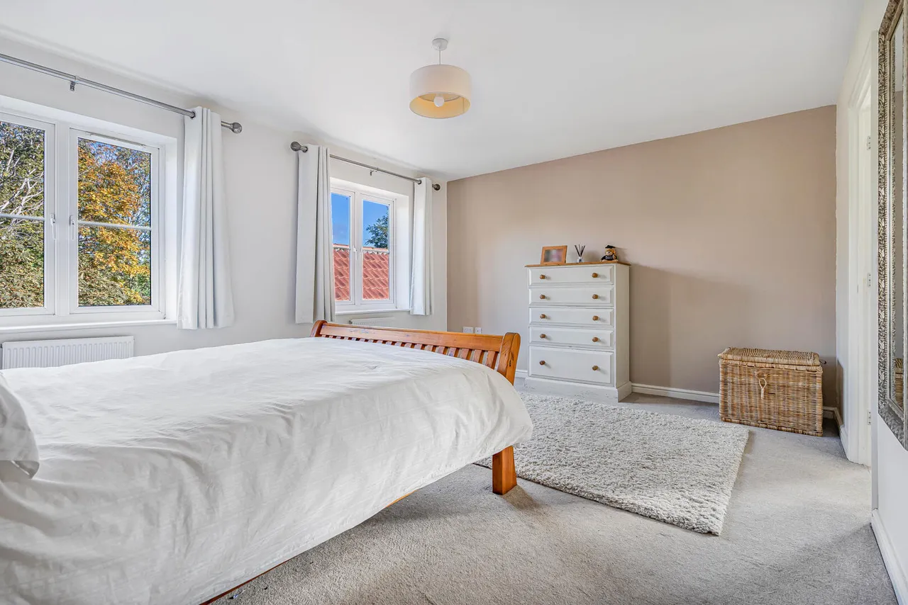 Anvil Way, Kennett, CB8, photo 12