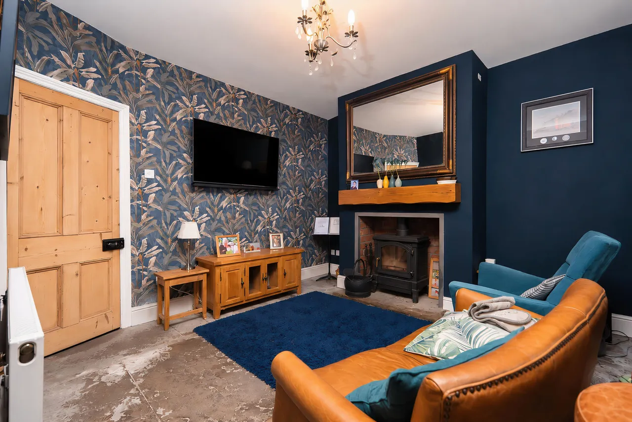 Bolton Road, Hawkshaw, Bury, BL8 4JL, photo 3
