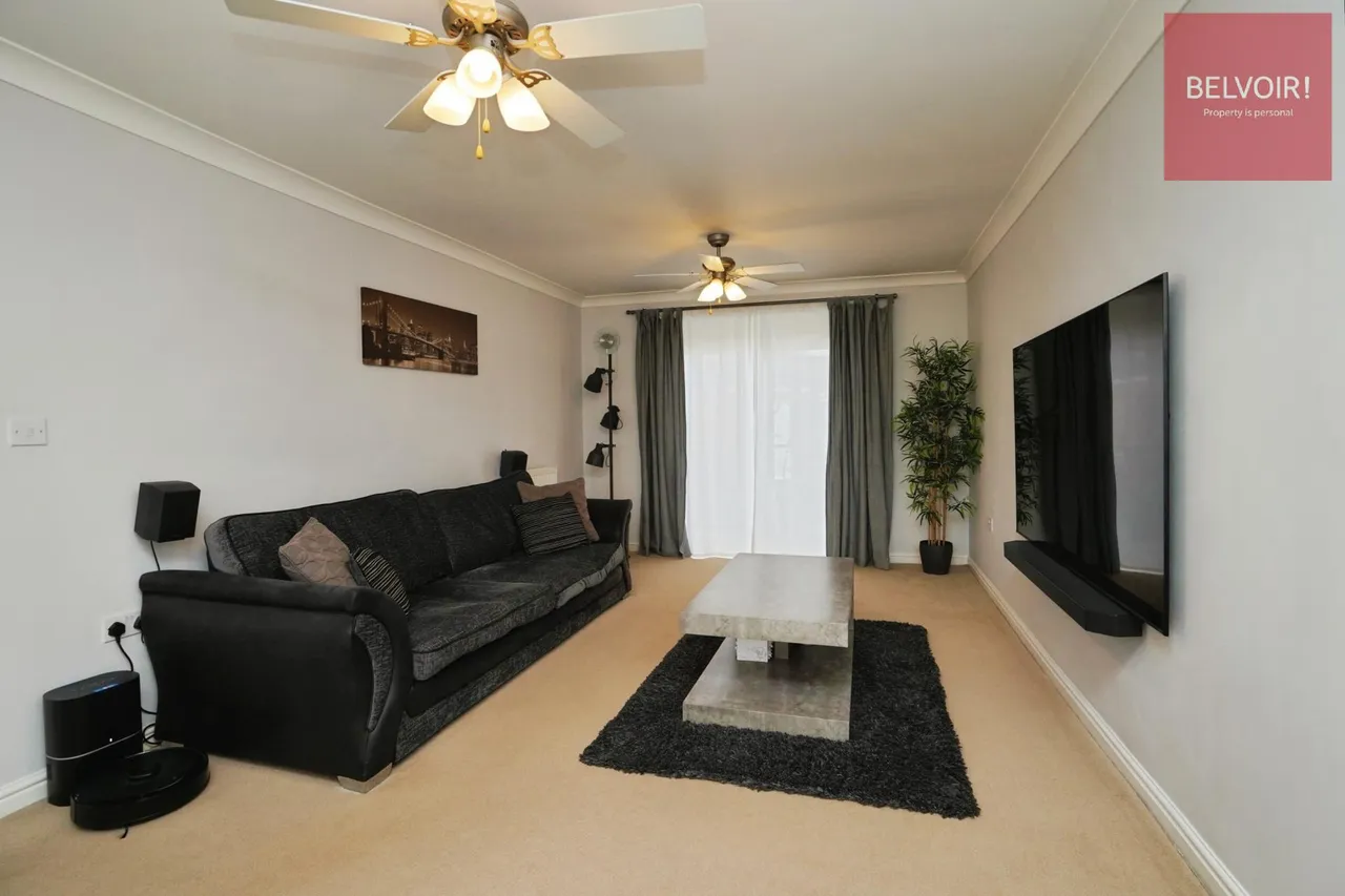 Bevers Way, Holton Le Clay, DN36, photo 4