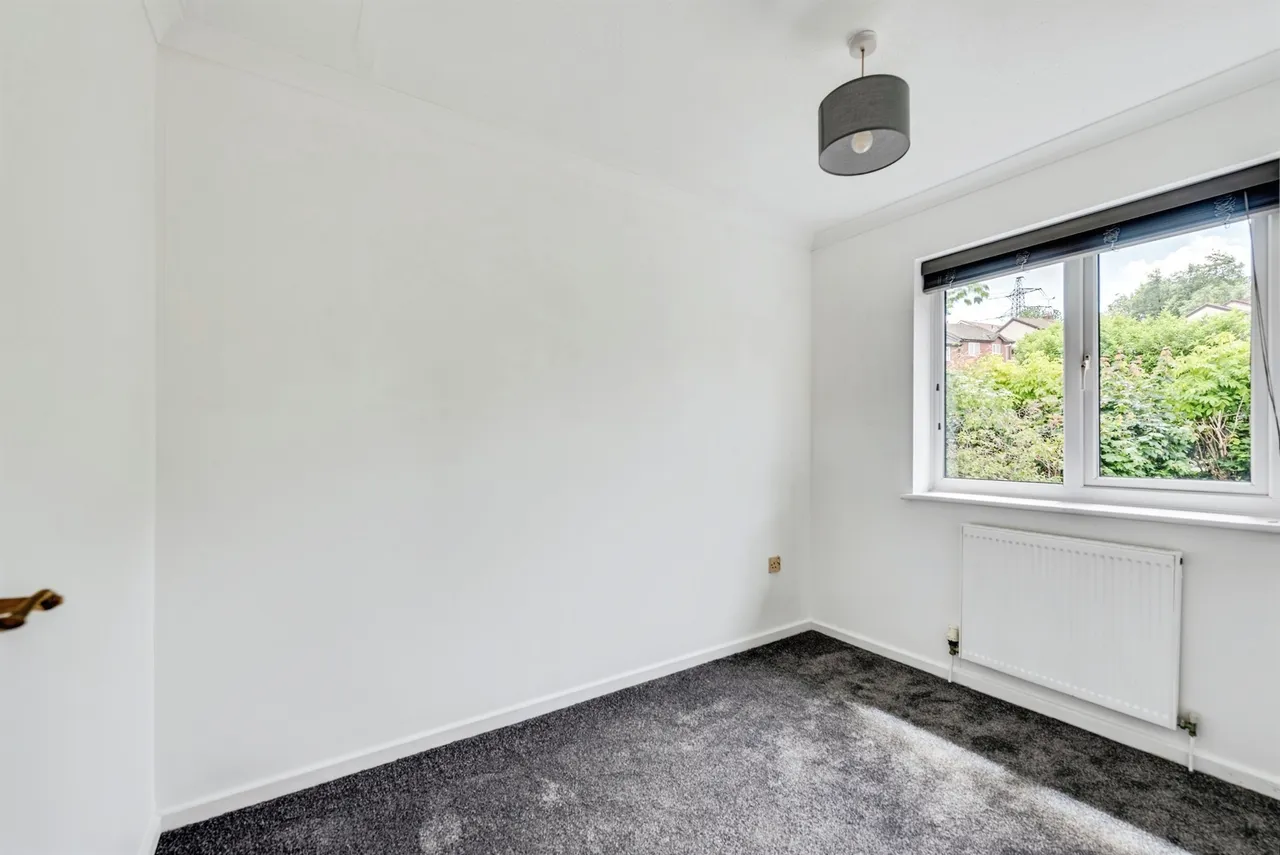 Chives Way, Swindon, SN2, photo 9